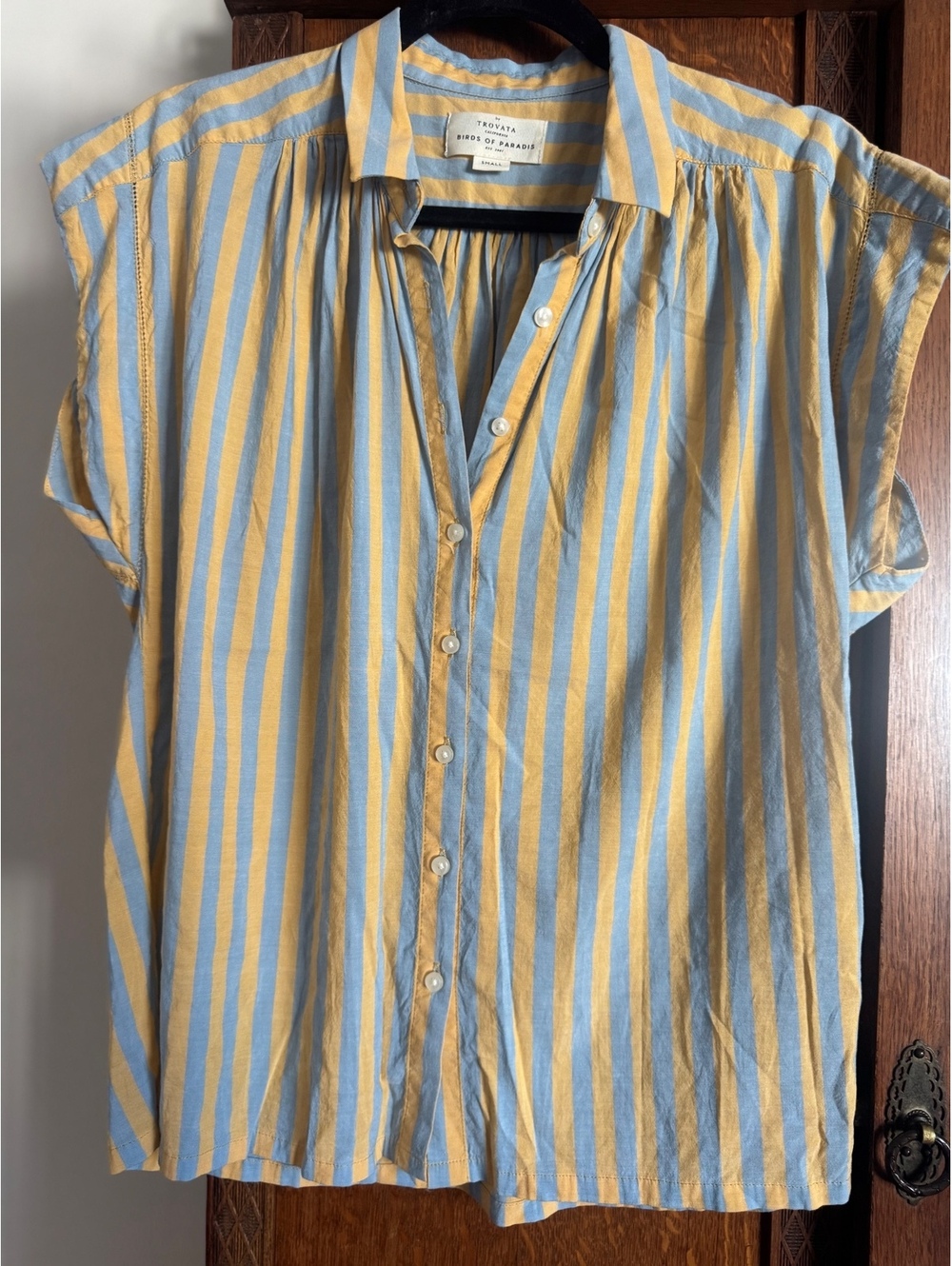 Birds of Paradis by Trovata Yellow & Blue Striped Button-Down Blouse Size S
